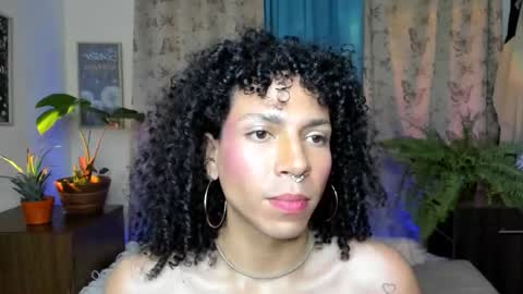 Snapshot of angelwhitte chatting on 2, 2, 2026 angelwhitte online show from 2, 2, 2026