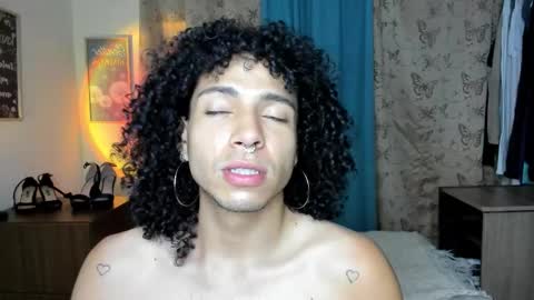 Snapshot of angelwhitte chatting on 19, 3, 2026 angelwhitte online show from 19, 3, 2026