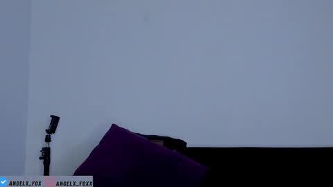 Angel Fox online show from 18, 11, 2025