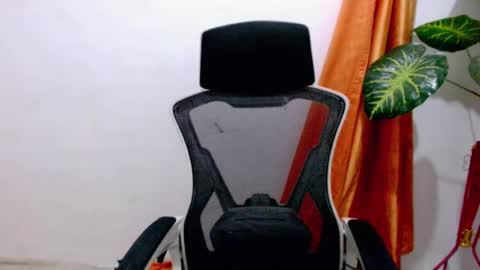 angelyn_slim online show from 5, 8, 2026