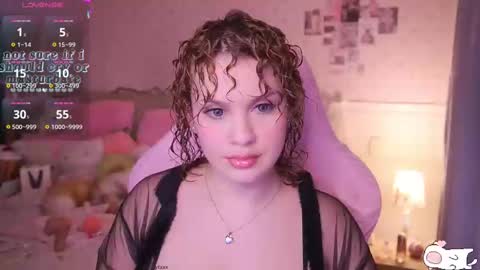 Snapshot of angelytaxx chatting on 1, 3, 2025 Angel online show from 1, 3, 2025