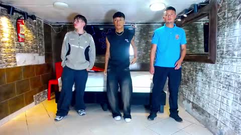 Snapshot of anghelytos chatting on 4, 10, 2025 anghelytos online show from 4, 10, 2025