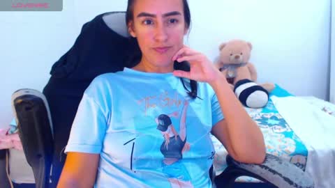 Snapshot of angie_dreamgirl chatting on 22, 4, 2026 IG angie dreamgirl01 online show from 22, 4, 2026