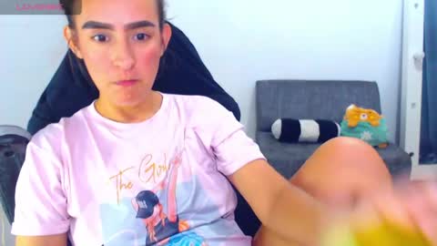 Snapshot of angie_dreamgirl chatting on 7, 5, 2026 IG angie dreamgirl01 online show from 7, 5, 2026
