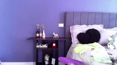 Angiebaxt online show from 5, 10, 2025