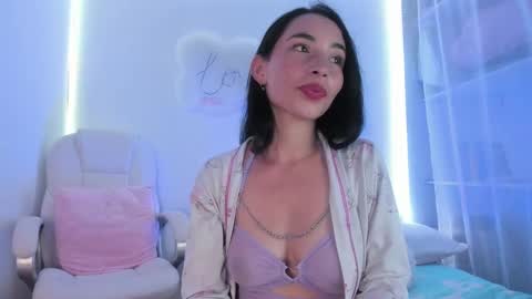 Snapshot of angiiebylpz chatting on 31, 12, 2024 violeth lopez online show from 31, 12, 2024