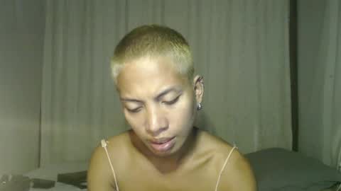 Snapshot of angolahugecock chatting on 5, 2, 2025 angolahugecock online show from 5, 2, 2025