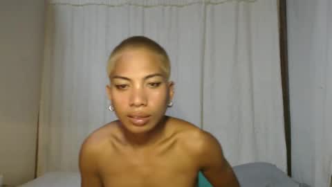 Snapshot of angolahugecock chatting on 5, 2, 2025 angolahugecock online show from 5, 2, 2025