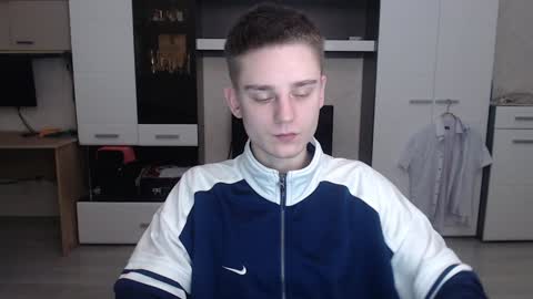 Snapshot of angryzan chatting on 25, 12, 2024 vodka online show from 25, 12, 2024