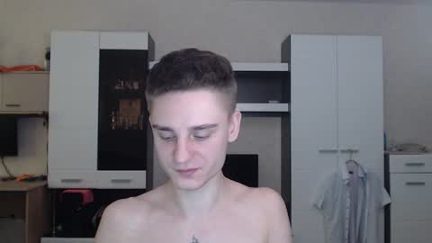 Snapshot of angryzan chatting on 25, 12, 2024 vodka online show from 25, 12, 2024
