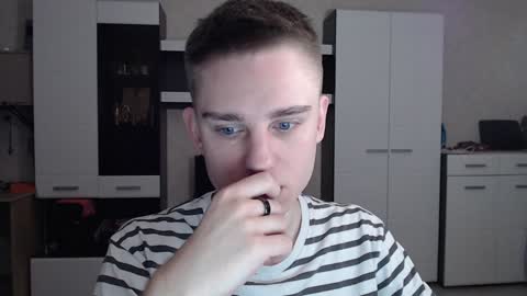 Snapshot of angryzan chatting on 17, 1, 2025 vodka online show from 17, 1, 2025
