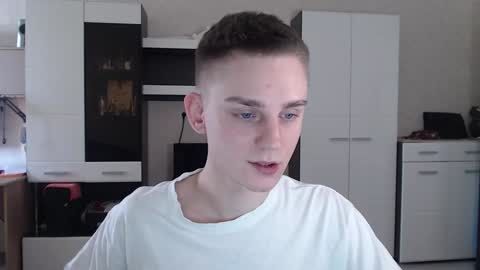 Snapshot of angryzan chatting on 21, 1, 2025 vodka online show from 21, 1, 2025