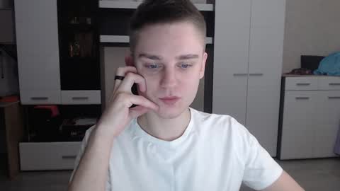 Snapshot of angryzan chatting on 23, 1, 2025 vodka online show from 23, 1, 2025