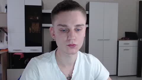 Snapshot of angryzan chatting on 27, 1, 2025 vodka online show from 27, 1, 2025