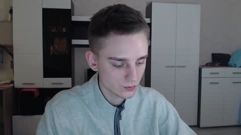 Snapshot of angryzan chatting on 4, 2, 2025 vodka online show from 4, 2, 2025