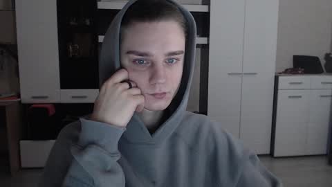 Snapshot of angryzan chatting on 6, 2, 2025 vodka online show from 6, 2, 2025