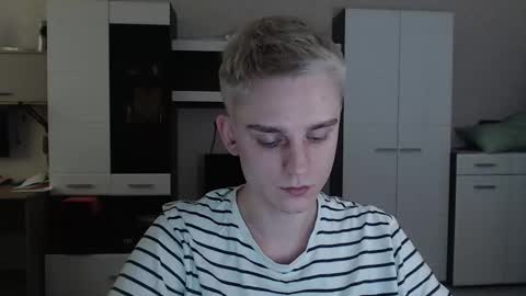 Snapshot of angryzan chatting on 20, 2, 2025 vodka online show from 20, 2, 2025