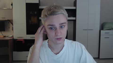 Snapshot of angryzan chatting on 27, 2, 2025 vodka online show from 27, 2, 2025