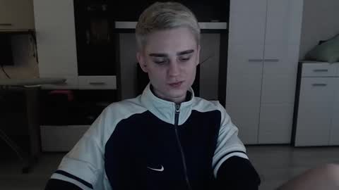 Snapshot of angryzan chatting on 3, 3, 2025 vodka online show from 3, 3, 2025