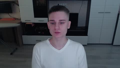 Snapshot of angryzan chatting on 30, 9, 2025 vodka online show from 30, 9, 2025