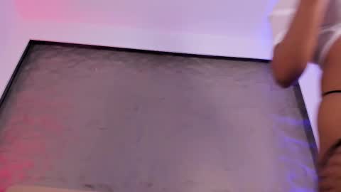 Snapshot of angy_avila chatting on 9, 10, 2025 angy_avila online show from 9, 10, 2025