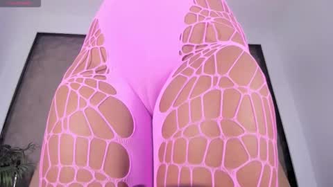 Snapshot of angy_avila chatting on 25, 10, 2025 angy_avila online show from 25, 10, 2025