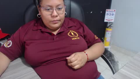 Snapshot of angy_ro12 chatting on 17, 4, 2026 angy online show from 17, 4, 2026