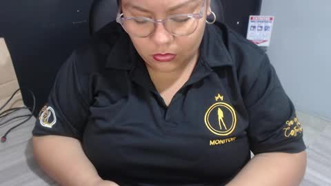 Snapshot of angy_ro12 chatting on 7, 5, 2026 angy online show from 7, 5, 2026