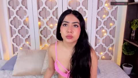 aniie_west online show from 18, 2, 2025