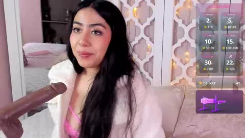 aniie_west online show from 18, 2, 2025