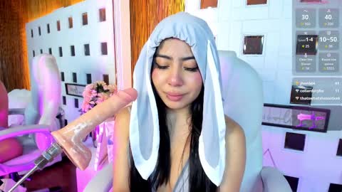 aniie_west online show from 1, 3, 2025