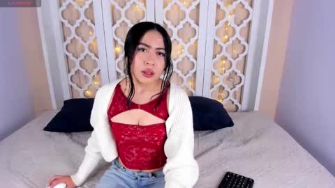 aniie_west online show from 21, 12, 2025