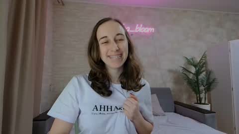 anikabloom online show from 2, 2, 2025