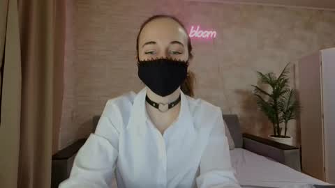 anikabloom online show from 4, 2, 2025