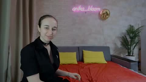 anikabloom online show from 24, 2, 2025