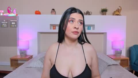 Snapshot of anikaromanof chatting on 22, 12, 2025 Anika Romano online show from 22, 12, 2025