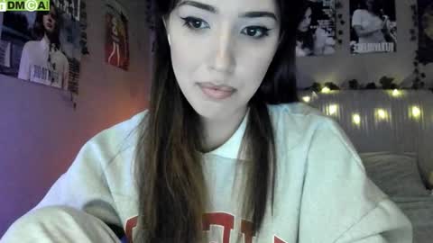 Snapshot of anisa_sweet chatting on 15, 9, 2025 Anisa Moan from LovenseWet from Tip MenuOpen for Private online show from 15, 9, 2025