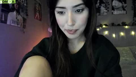 Snapshot of anisa_sweet chatting on 20, 9, 2025 Anisa Moan from LovenseWet from Tip MenuOpen for Private online show from 20, 9, 2025