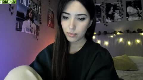 Snapshot of anisa_sweet chatting on 7, 10, 2025 Anisa Moan from LovenseWet from Tip MenuOpen for Private online show from 7, 10, 2025