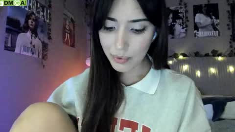 Snapshot of anisa_sweet chatting on 10, 10, 2025 Anisa Moan from LovenseWet from Tip MenuOpen for Private online show from 10, 10, 2025