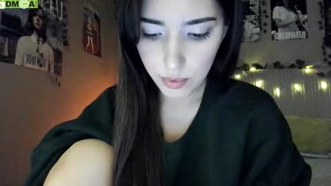 Snapshot of anisa_sweet chatting on 21, 10, 2025 Anisa Moan from LovenseWet from Tip MenuOpen for Private online show from 21, 10, 2025