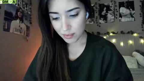 Snapshot of anisa_sweet chatting on 22, 10, 2025 Anisa Moan from LovenseWet from Tip MenuOpen for Private online show from 22, 10, 2025