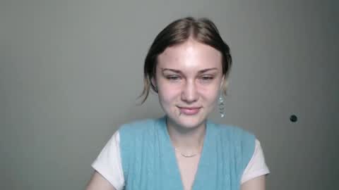 Snapshot of anisiaaa_lovesyou chatting on 20, 9, 2025 Anisia online show from 20, 9, 2025