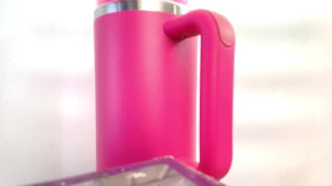 ana independent model online show from 22, 9, 2025