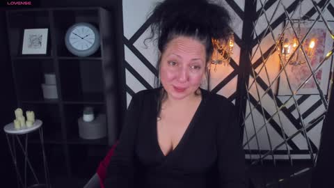 Anita online show from 12, 12, 2024