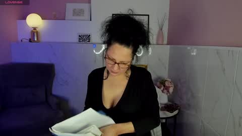 Anita online show from 27, 12, 2024