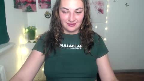 Snapshot of anitaa_a chatting on 13, 9, 2025 anitaa_a online show from 13, 9, 2025