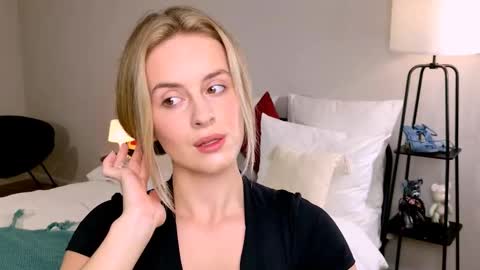 Anita online show from 20, 9, 2025