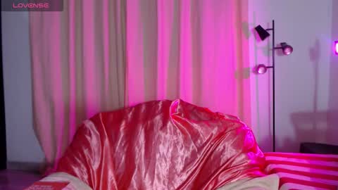 Snapshot of anitafox_ chatting on 28, 2, 2026 Anitafoxx online show from 28, 2, 2026