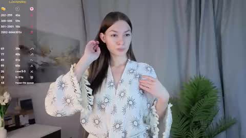 Snapshot of anitawindmeyer chatting on 20, 10, 2025 Anita online show from 20, 10, 2025